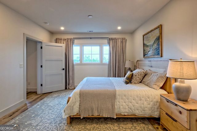 1095 Rabun Bluffs Drive, Lakemont, GA 30552