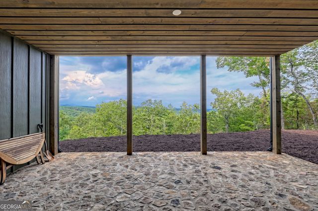 1095 Rabun Bluffs Drive, Lakemont, GA 30552