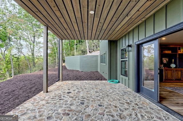 1095 Rabun Bluffs Drive, Lakemont, GA 30552