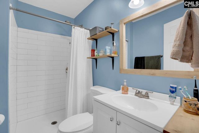 1935 Valley View, West Columbia, SC 29169