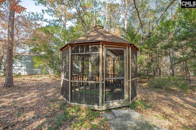 1935 Valley View, West Columbia, SC 29169