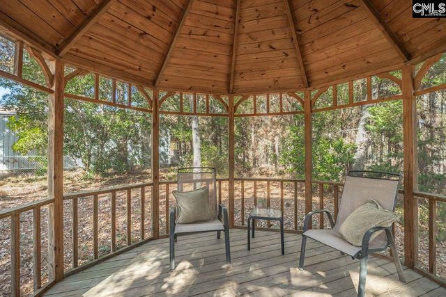 1935 Valley View, West Columbia, SC 29169