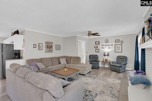 1935 Valley View, West Columbia, SC 29169