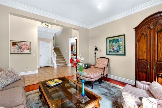 21803 Delany Lane, Canoga Park, CA 91304