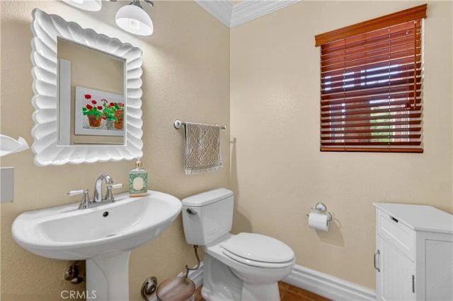 21803 Delany Lane, Canoga Park, CA 91304