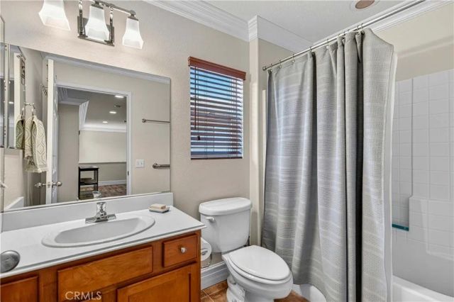 21803 Delany Lane, Canoga Park, CA 91304