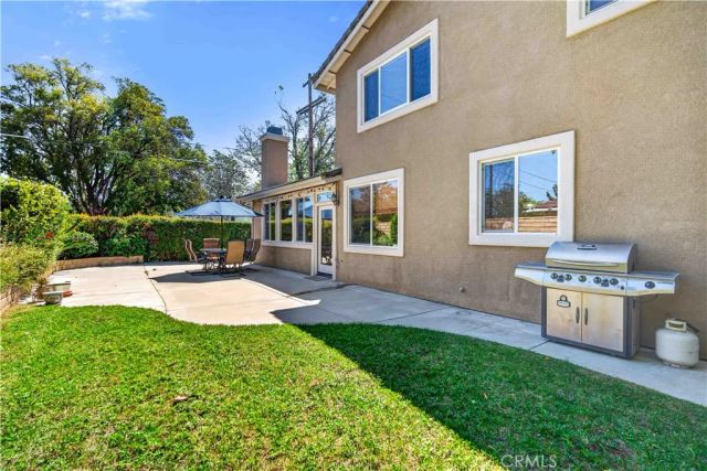 21803 Delany Lane, Canoga Park, CA 91304
