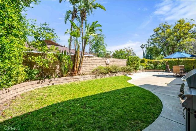 21803 Delany Lane, Canoga Park, CA 91304