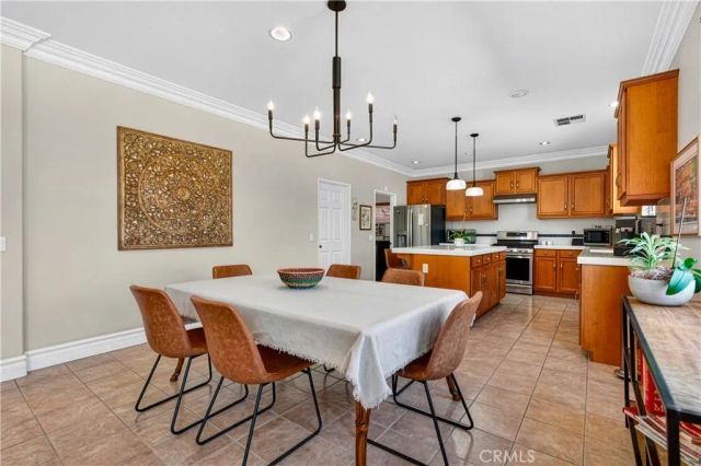 21803 Delany Lane, Canoga Park, CA 91304