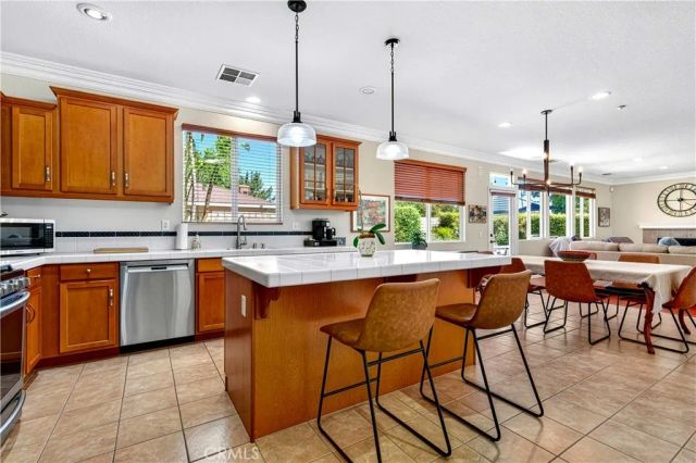 21803 Delany Lane, Canoga Park, CA 91304