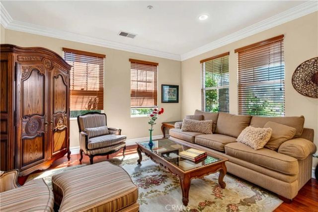 21803 Delany Lane, Canoga Park, CA 91304