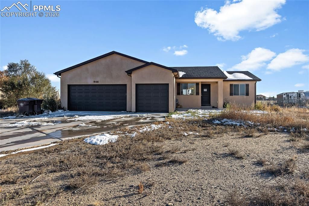 946 E Walden Drive, Pueblo West, CO 81007