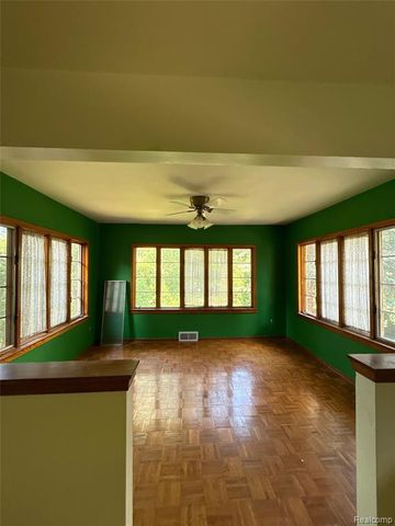 5910 Lakewood Boulevard, Clawson, MI 48346