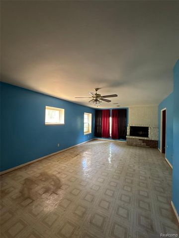 5910 Lakewood Boulevard, Clawson, MI 48346
