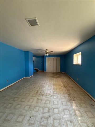 5910 Lakewood Boulevard, Clawson, MI 48346