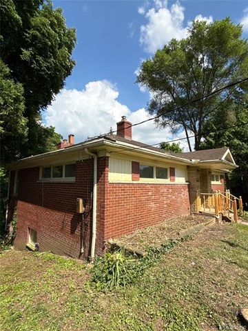 5910 Lakewood Boulevard, Clawson, MI 48346