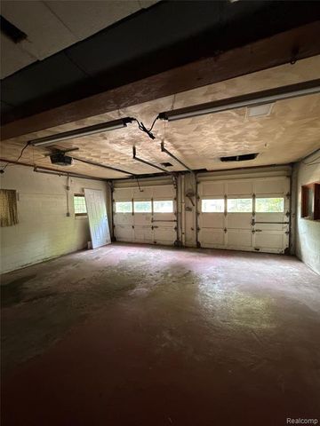 5910 Lakewood Boulevard, Clawson, MI 48346