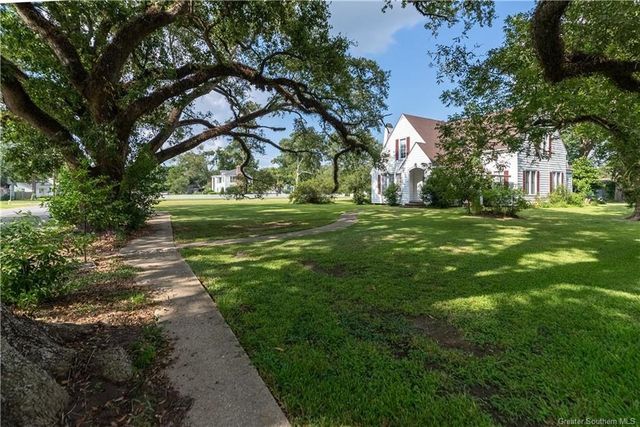 710 N Cutting Avenue, Jennings, LA 70546