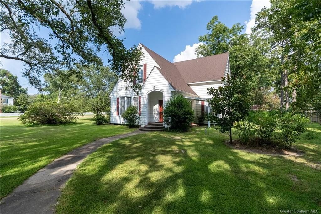 710 N Cutting Avenue, Jennings, LA 70546