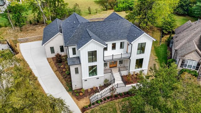 123 Glen Leven Way, Hendersonville, TN 37075