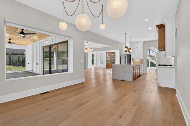123 Glen Leven Way, Hendersonville, TN 37075