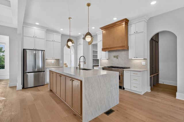 123 Glen Leven Way, Hendersonville, TN 37075