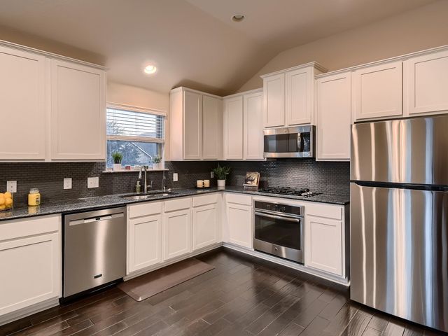 18400 Deep Well DR, Austin, TX 78738