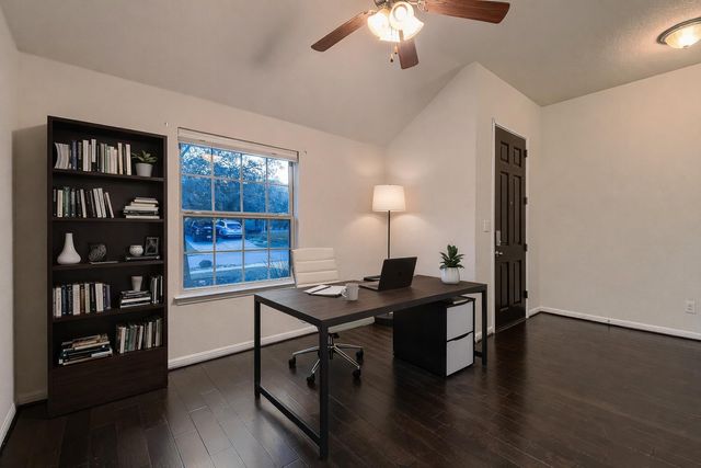 18400 Deep Well DR, Austin, TX 78738