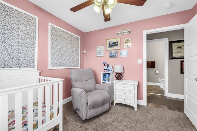 1045 Whitney Dr, Clarksville, TN 37042