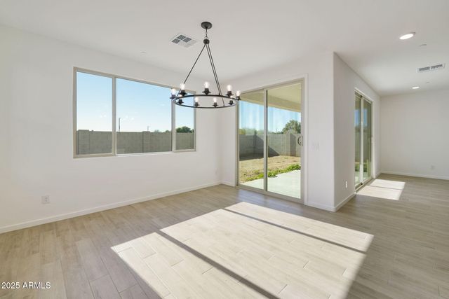 15691 W MERCER Lane, Surprise, AZ 85379