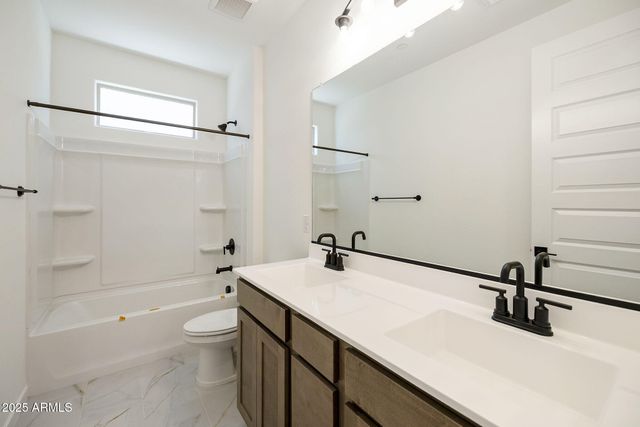 15691 W MERCER Lane, Surprise, AZ 85379