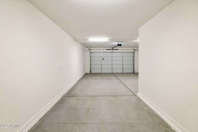 15691 W MERCER Lane, Surprise, AZ 85379