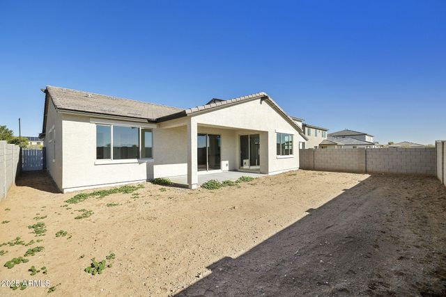 15691 W MERCER Lane, Surprise, AZ 85379