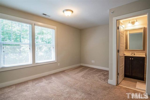 2800 Bedford Green Drive 106, Raleigh, NC 27604