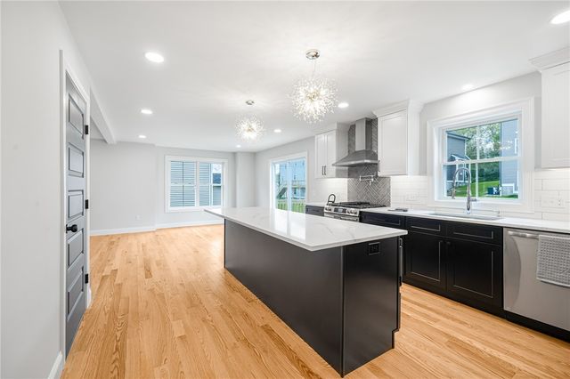 212 St Louis Avenue, Woonsocket, RI 02895