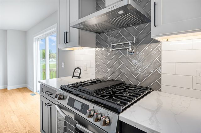 212 St Louis Avenue, Woonsocket, RI 02895