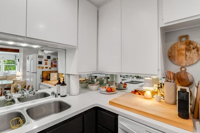 843 W I Street, Benicia, CA 94510