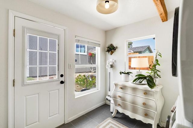 843 W I Street, Benicia, CA 94510