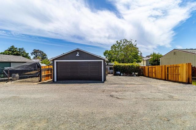 843 W I Street, Benicia, CA 94510