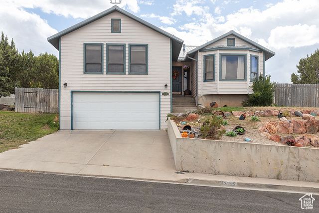 2235 W SUNNYSIDE DR, Cedar City, UT 84720