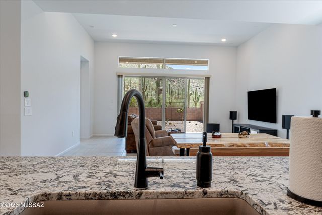 7536 W Janusia Lane, Marana, AZ 85658