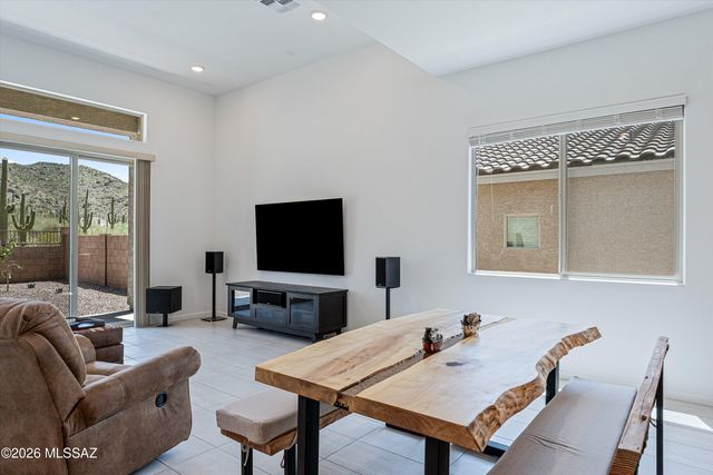 7536 W Janusia Lane, Marana, AZ 85658