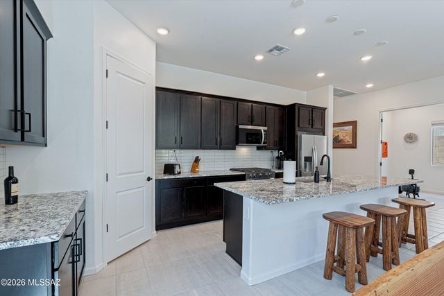 7536 W Janusia Lane, Marana, AZ 85658
