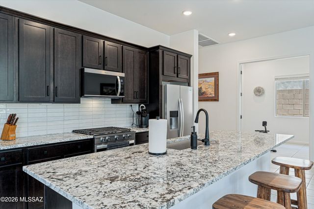 7536 W Janusia Lane, Marana, AZ 85658