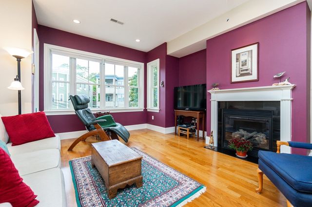16A Meehan 2, Boston, MA 02130