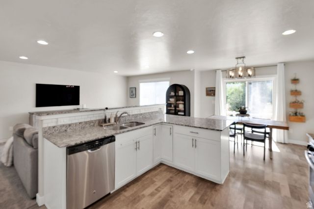 10854 S HARVEST POINT DR, South Jordan, UT 84009