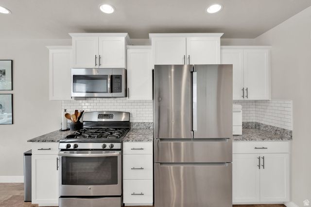 10854 S HARVEST POINT DR, South Jordan, UT 84009