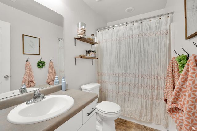 10854 S HARVEST POINT DR, South Jordan, UT 84009