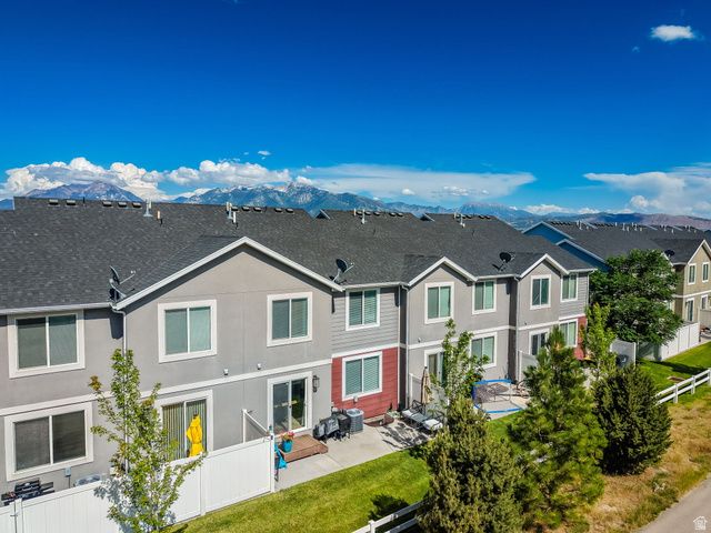 10854 S HARVEST POINT DR, South Jordan, UT 84009