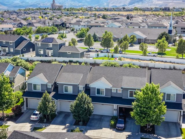 10854 S HARVEST POINT DR, South Jordan, UT 84009